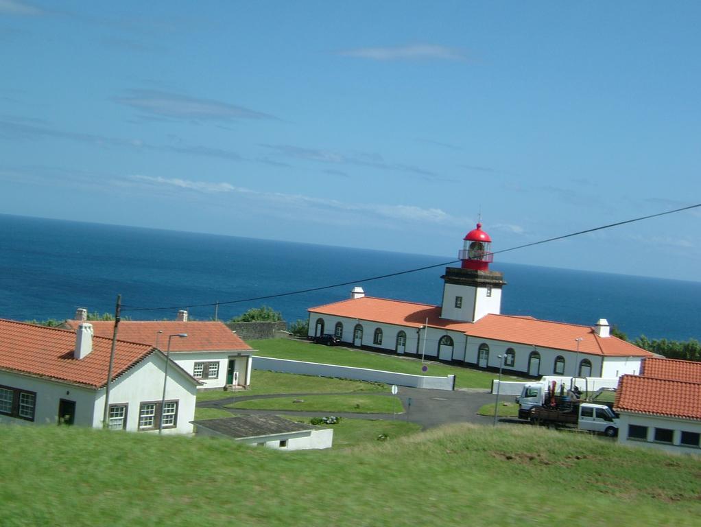 Moradias Estacao Radio Naval , Moradia Vila Do Porto Lajes das Flores Экстерьер фото